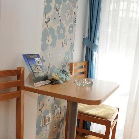 Garni Hotel Laguna Lux Nis Exterior photo