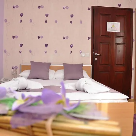 Garni Hotel Laguna Lux Nis Room photo