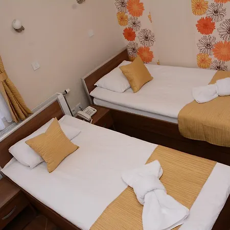 Garni Hotel Laguna Lux Nis Exterior photo