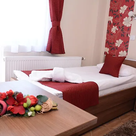 Garni Hotel Laguna Lux Nis Exterior photo