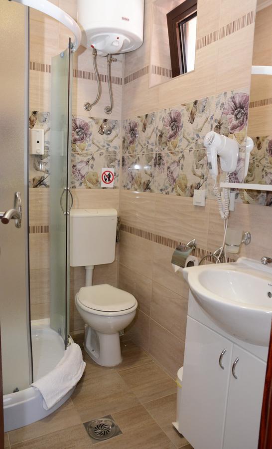 Garni Laguna Lux Guest house 2*